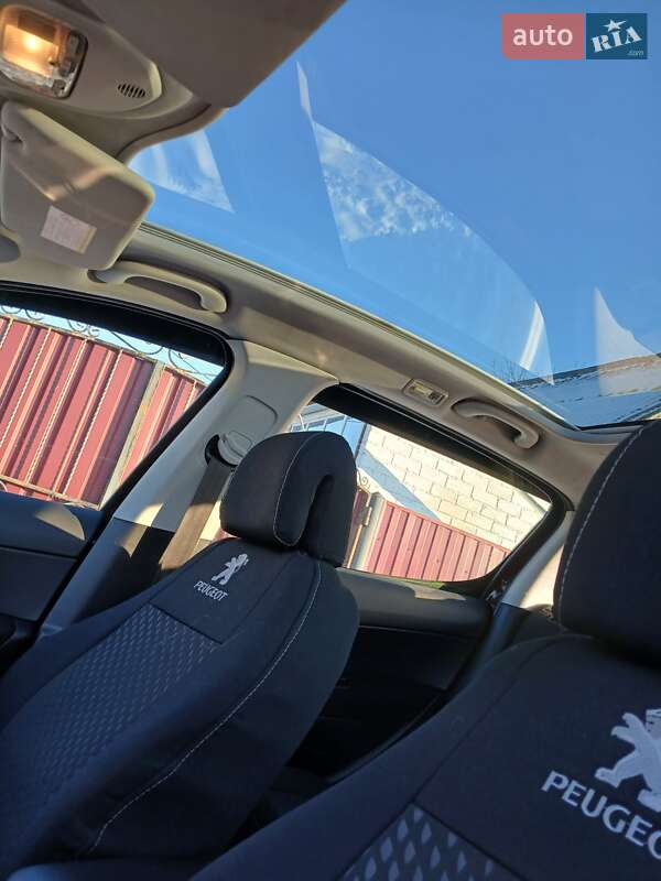 Хетчбек Peugeot 308 2008 в Черкасах