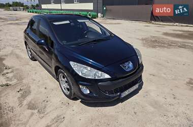 Хэтчбек Peugeot 308 2010 в Львове