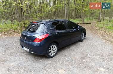 Peugeot 308 2011