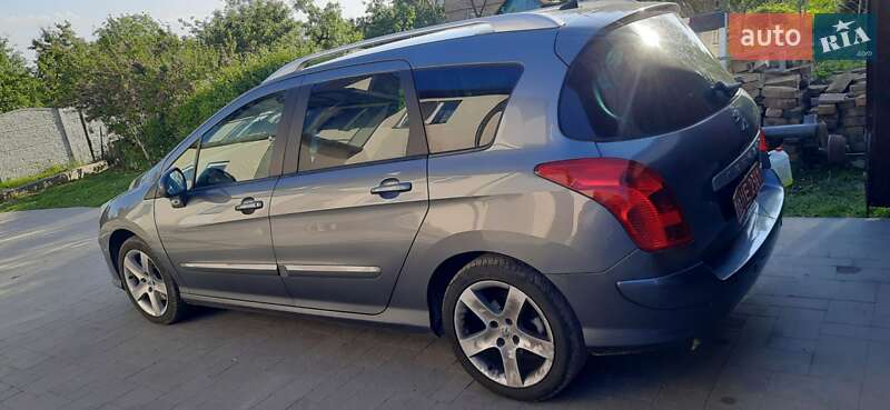 Універсал Peugeot 308 2010 в Луцьку
