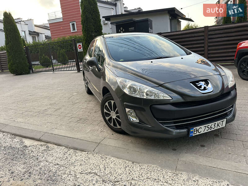 Хэтчбек Peugeot 308 2009 в Львове