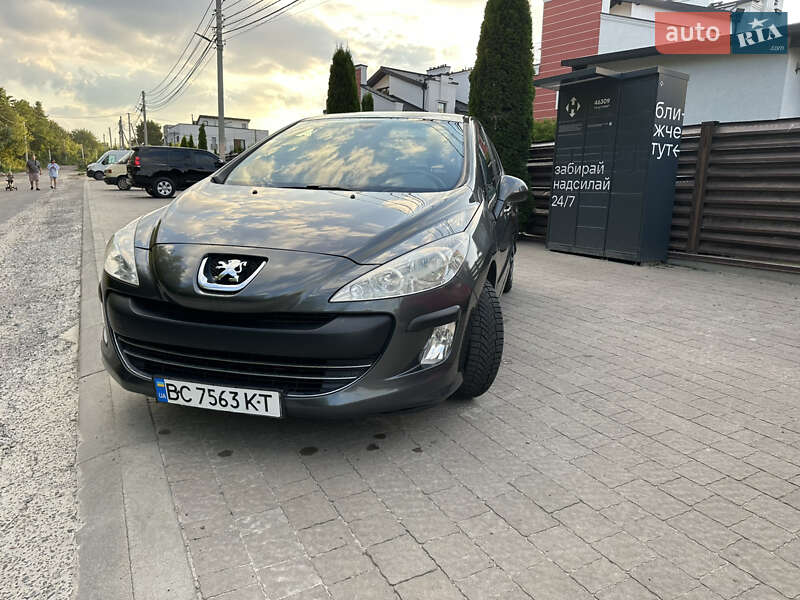 Хэтчбек Peugeot 308 2009 в Львове