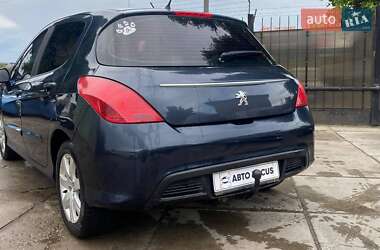 Хэтчбек Peugeot 308 2012 в 
