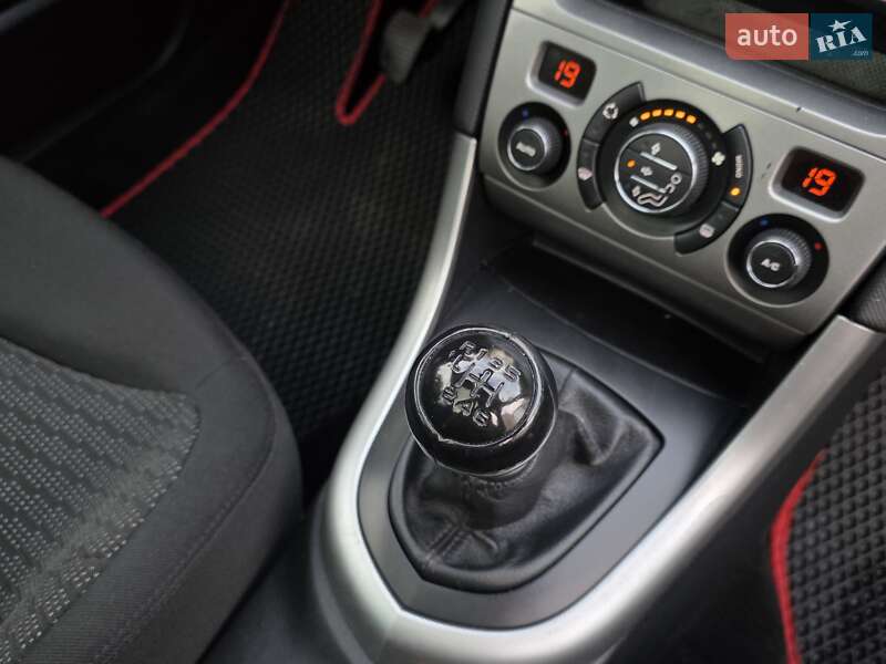 Універсал Peugeot 308 2008 в Тернополі