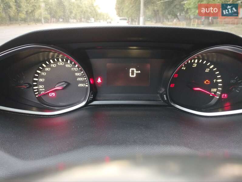 Универсал Peugeot 308 2014 в Кривом Роге