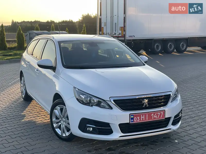 Peugeot 308 2021