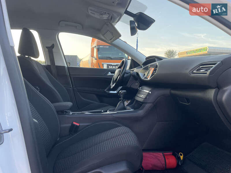 Универсал Peugeot 308 2021 в Луцке