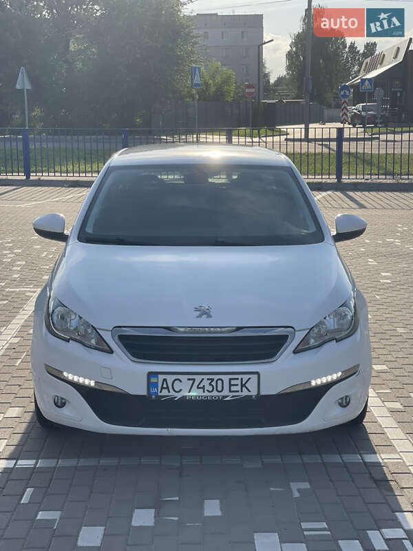 Peugeot 308 2016