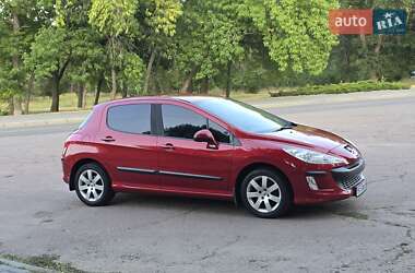 Хэтчбек Peugeot 308 2008 в Кропивницком