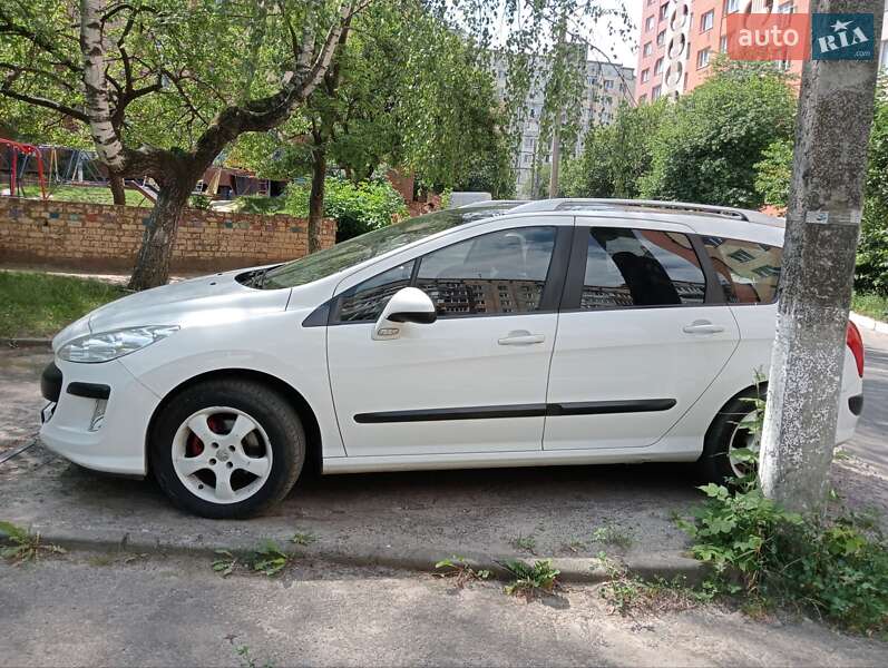 Peugeot 308 2011