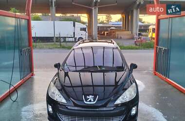 Универсал Peugeot 308 2010 в Львове