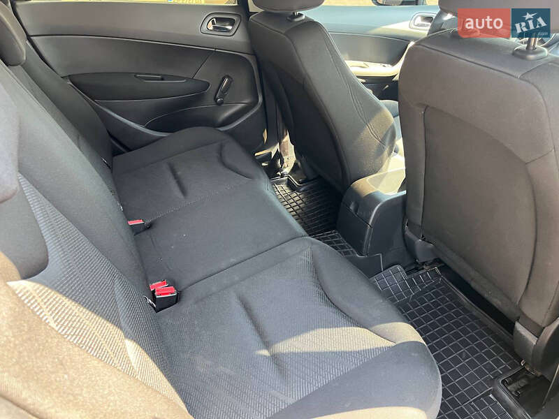 Универсал Peugeot 308 2013 в Кривом Роге