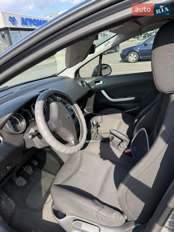 Хэтчбек Peugeot 308 2010 в Киеве фото 4 Хэтчбек Peugeot 308 2010 в Киеве
