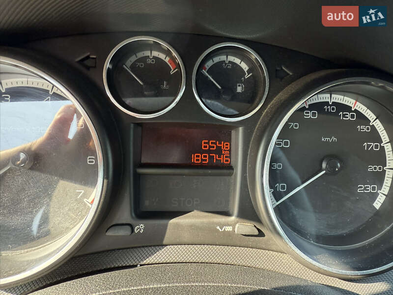 Хэтчбек Peugeot 308 2010 в Киеве фото 7 Хэтчбек Peugeot 308 2010 в Киеве