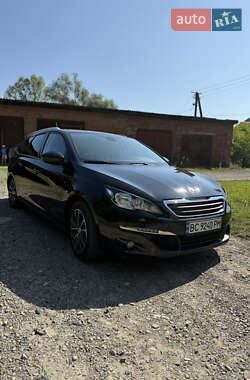 Универсал Peugeot 308 2015 в Жидачове