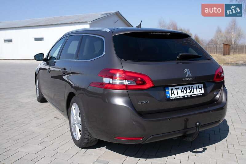 Универсал Peugeot 308 2015 в Брошневе-Осаде