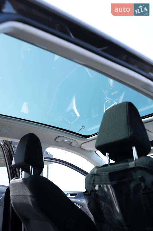 Универсал Peugeot 308 2015 в Брошневе-Осаде