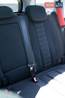 Універсал Peugeot 308 2015 в Брошневі-Облозі