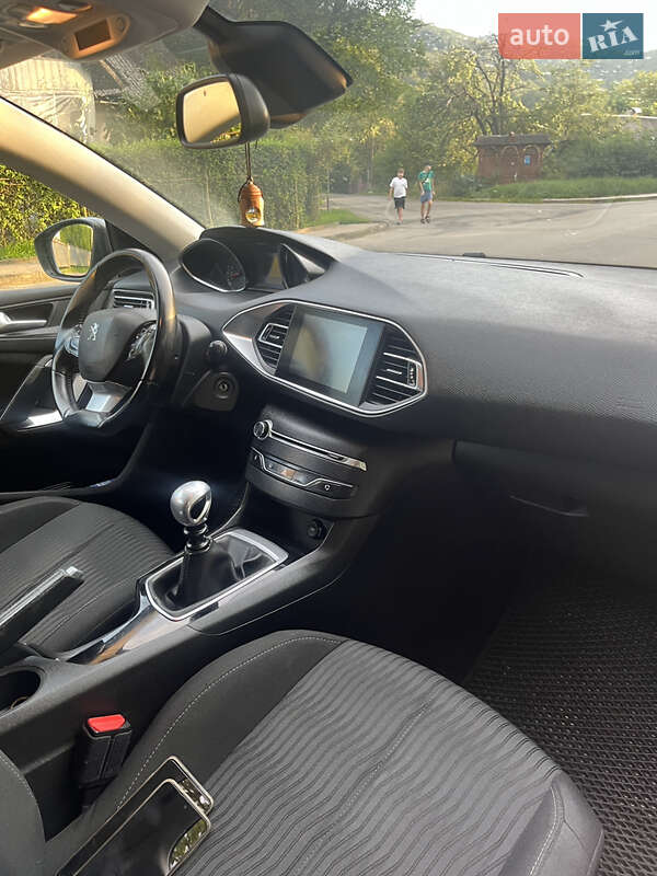 Універсал Peugeot 308 2014 в Косові фото 15 Універсал Peugeot 308 2014 в Косові