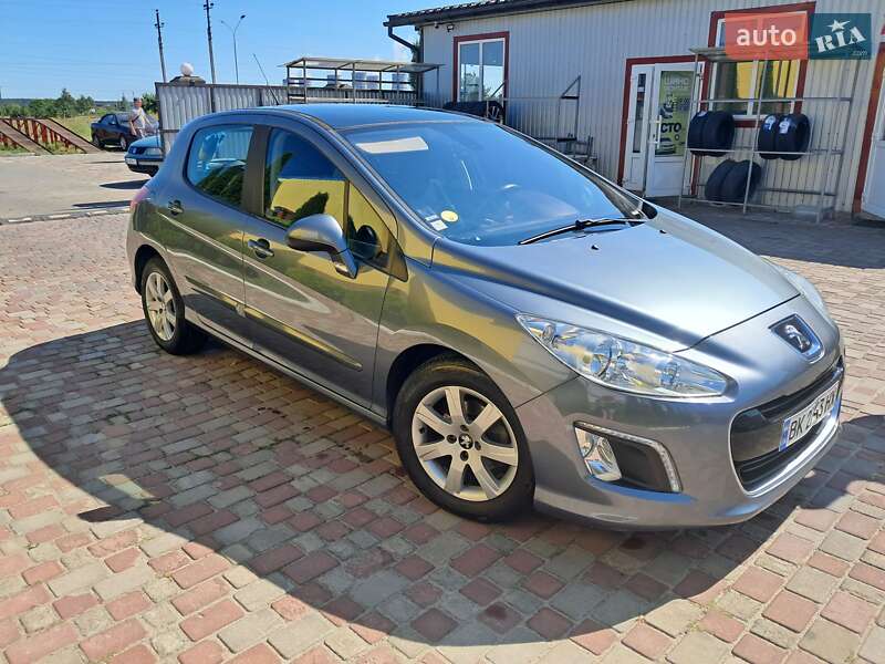 Peugeot 308 2011 Peugeot 308 2011