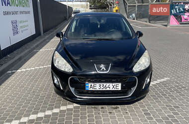 Хэтчбек Peugeot 308 2011 в Днепре