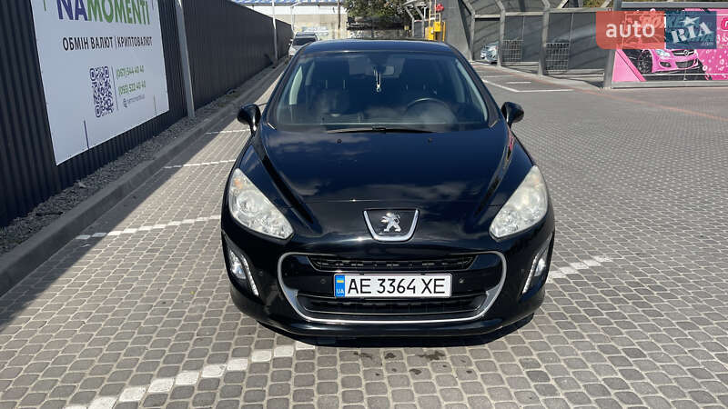 Peugeot 308 2011