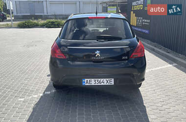 Хетчбек Peugeot 308 2011 в Дніпрі