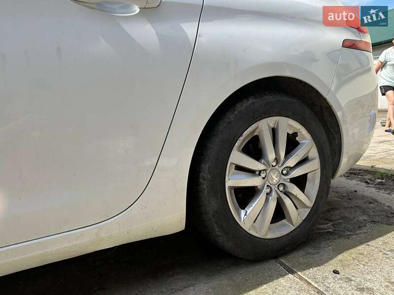 Универсал Peugeot 308 2014 в Тернополе
