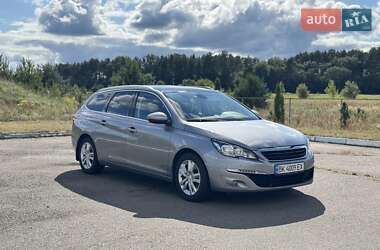 Універсал Peugeot 308 2015 в Рівному