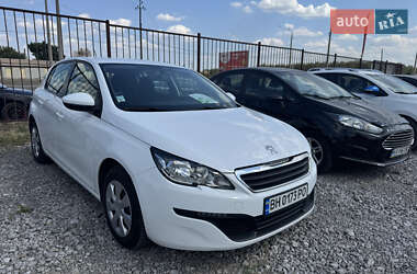 Хетчбек Peugeot 308 2015 в Кам'янському