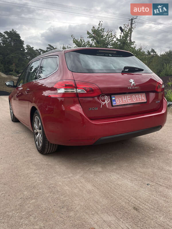 Универсал Peugeot 308 2015 в Луцке