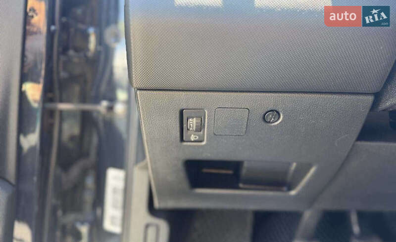 Хетчбек Peugeot 308 2010 в Чернівцях