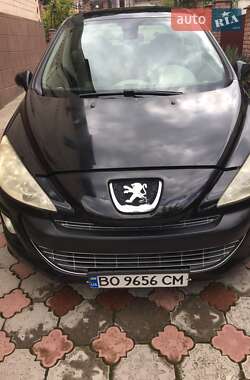 Хетчбек Peugeot 308 2007 в Чорткові