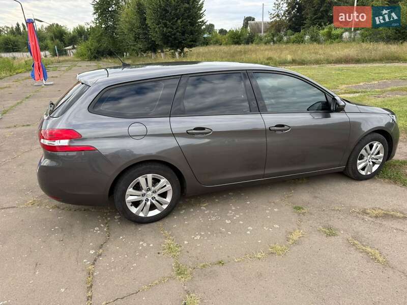 Універсал Peugeot 308 2016 в Ладижині