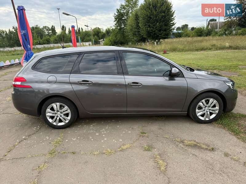 Універсал Peugeot 308 2016 в Ладижині