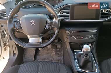 Универсал Peugeot 308 2015 в Чернигове