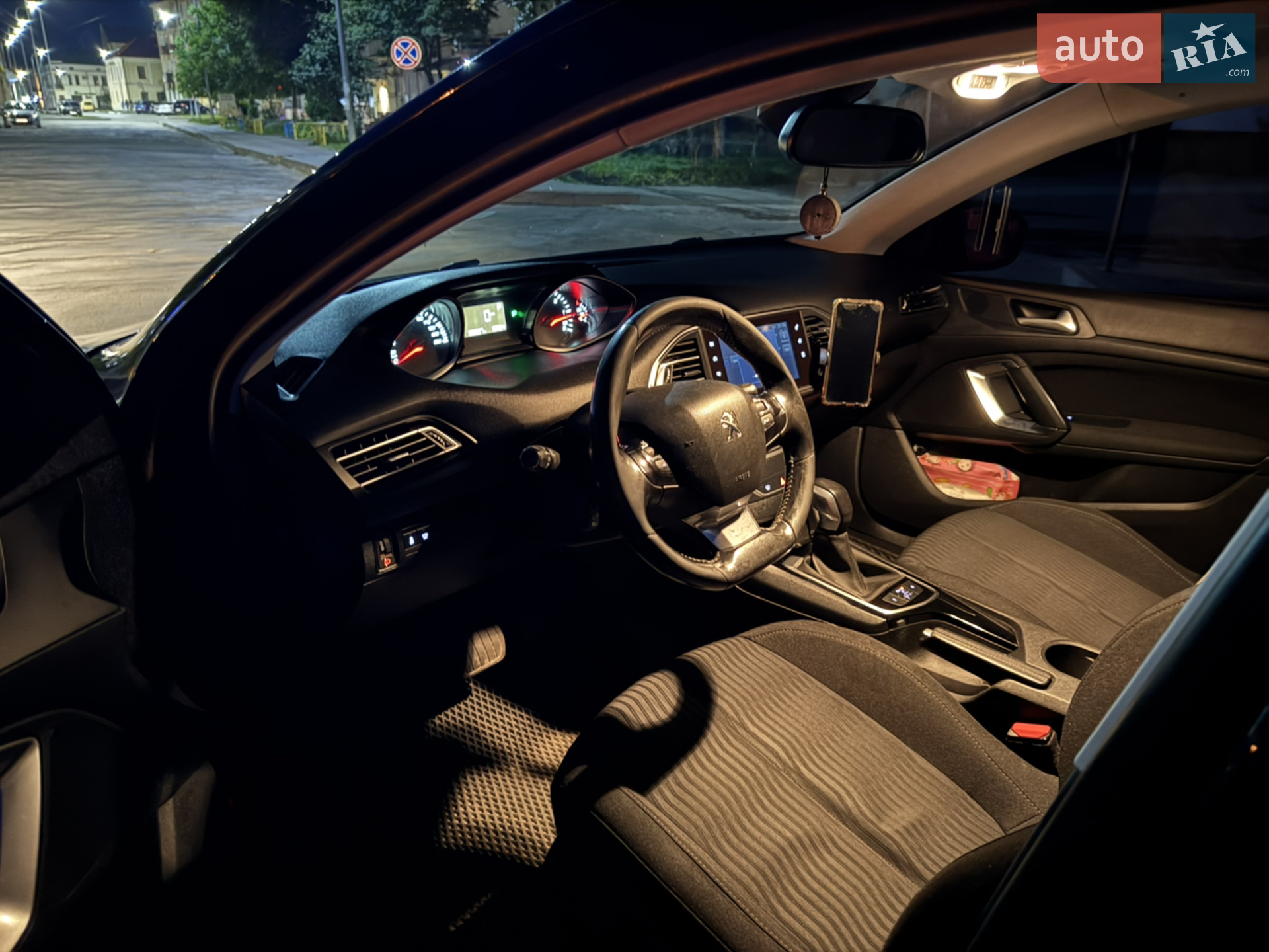 2015 Peugeot 308 - мініатюра 31