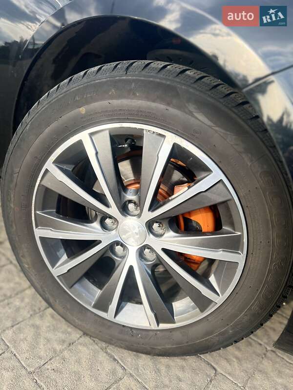 Універсал Peugeot 308 2017 в Дрогобичі