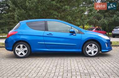 Хэтчбек Peugeot 308 2008 в 