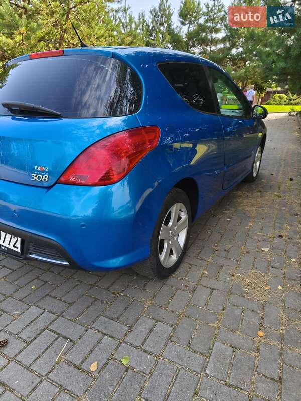 Хетчбек Peugeot 308 2008 в Дрогобичі