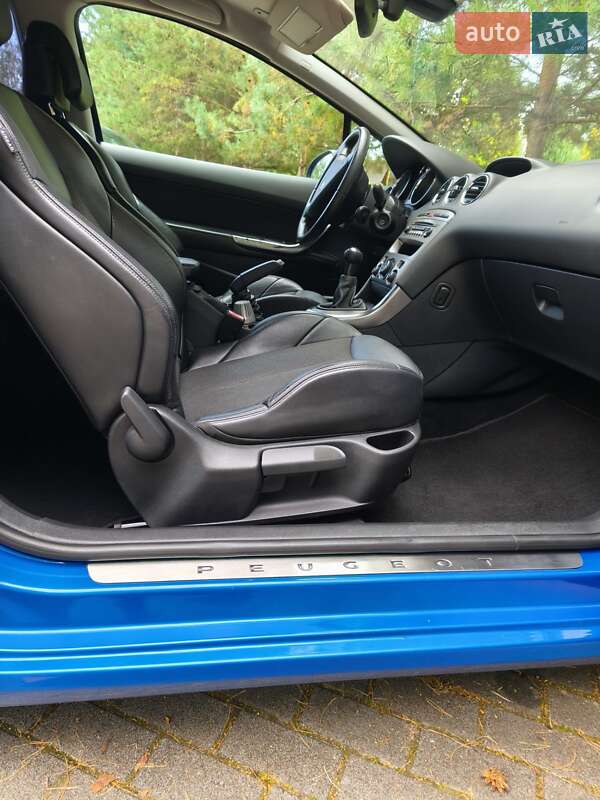 Хетчбек Peugeot 308 2008 в Дрогобичі