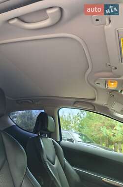 Хэтчбек Peugeot 308 2008 в 