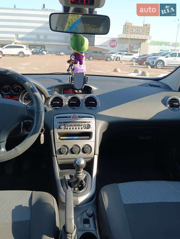 Універсал Peugeot 308 2010 в Житомирі