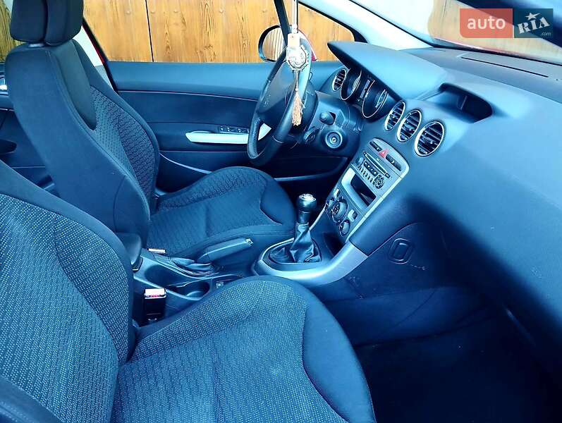 Універсал Peugeot 308 2009 в Чернівцях