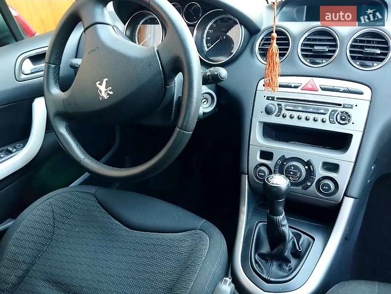 Універсал Peugeot 308 2009 в Чернівцях