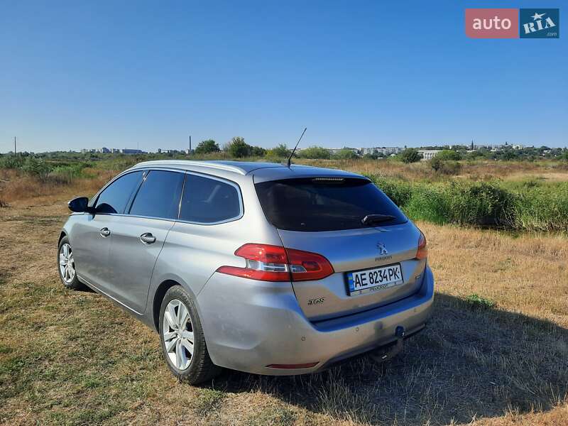 Универсал Peugeot 308 2015 в Терновке