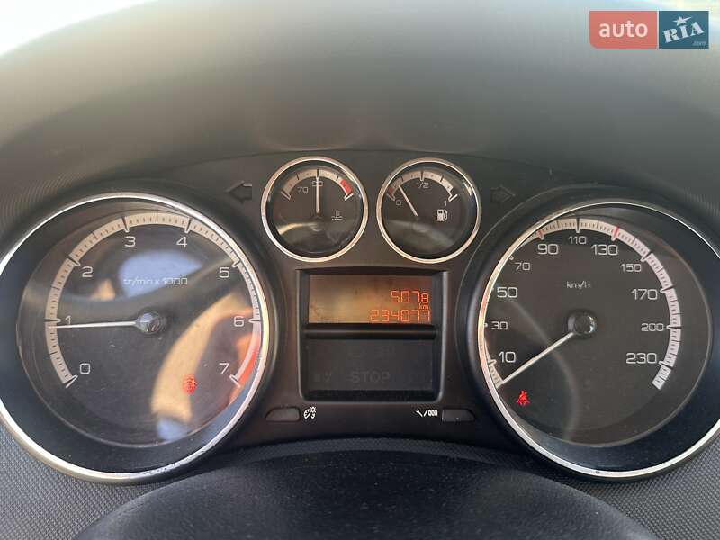 Универсал Peugeot 308 2010 в Дубно