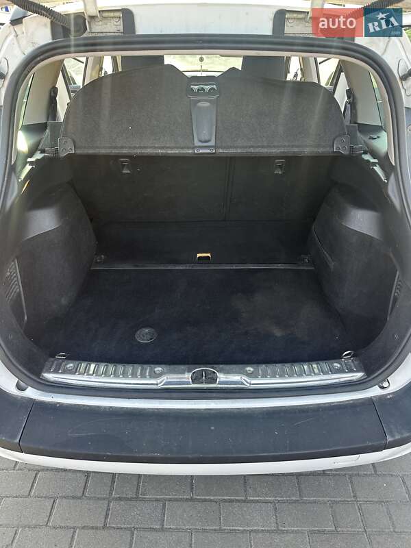 Универсал Peugeot 308 2010 в Дубно