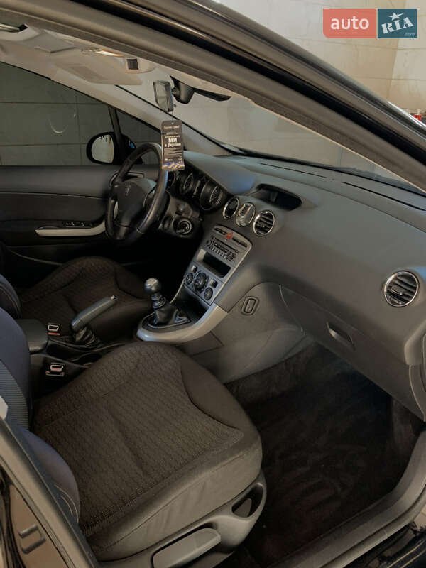 Универсал Peugeot 308 2009 в Иршаве фото 17 Универсал Peugeot 308 2009 в Иршаве