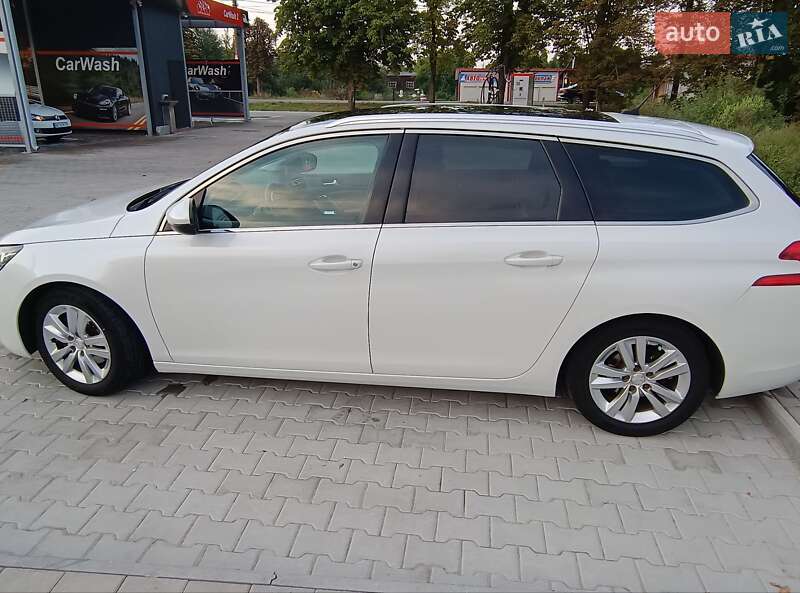Універсал Peugeot 308 2015 в Стрию